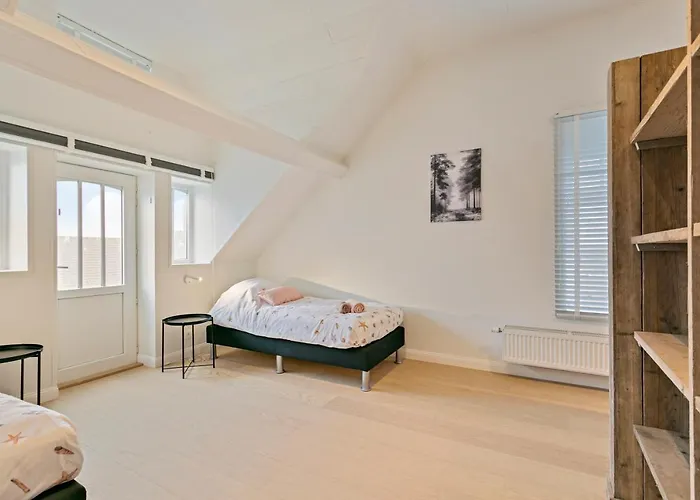 Holiday home Maison Perron *